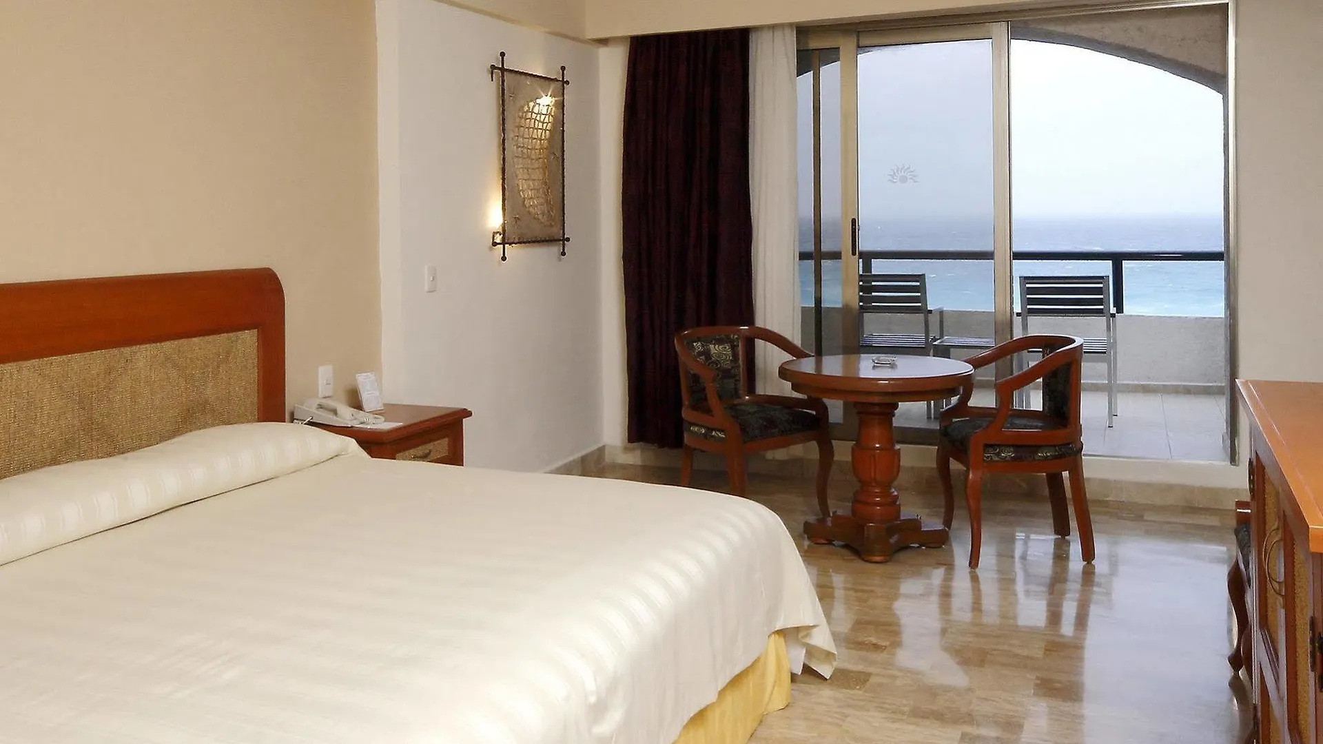 Golden Parnassus Adults Only Resort & Spa 칸쿤 5*,  멕시코