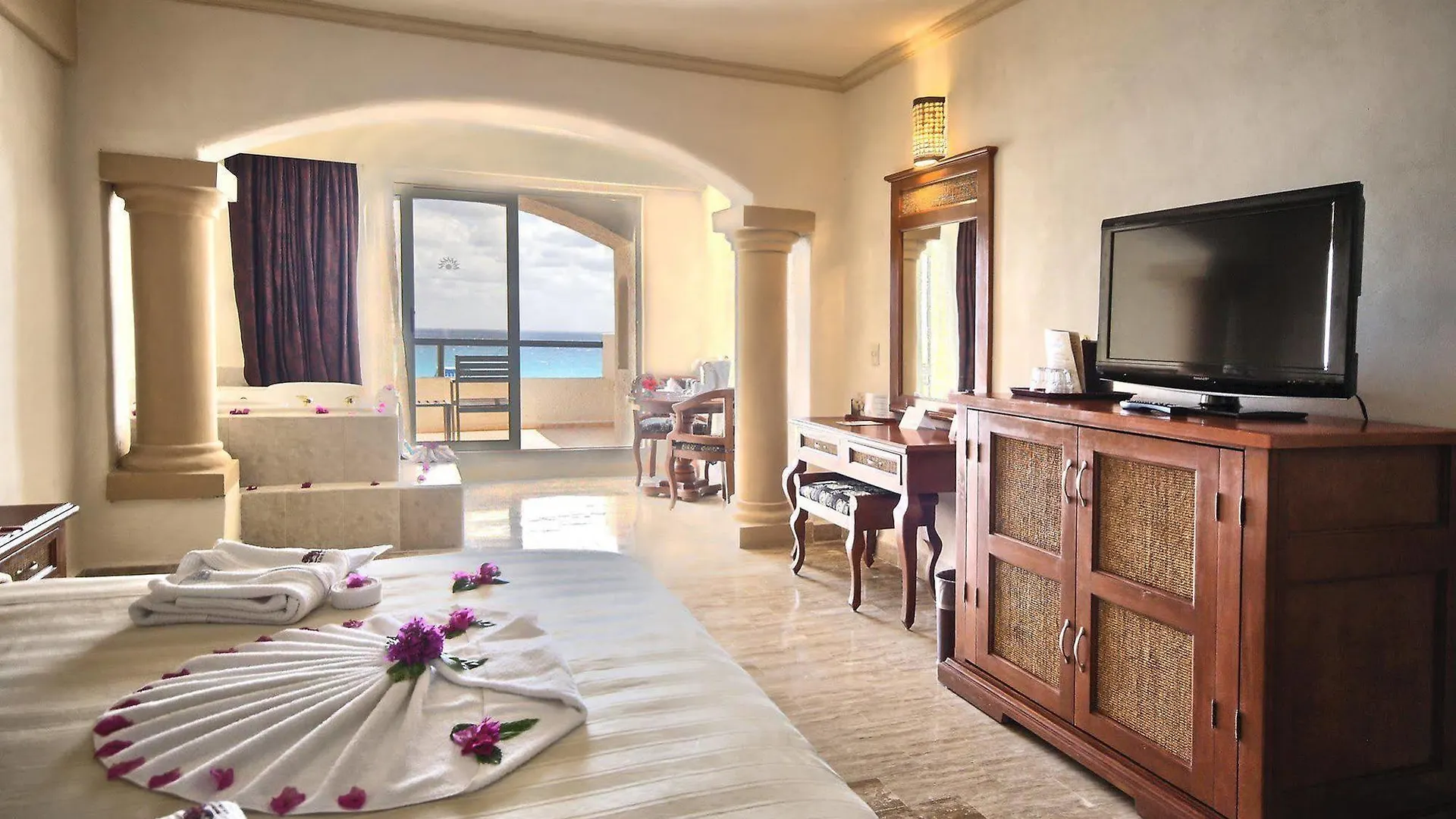 호텔 Golden Parnassus Adults Only Resort & Spa 칸쿤