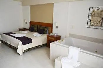 호텔 Golden Parnassus Adults Only Resort & Spa 칸쿤