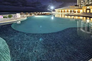 Golden Parnassus Adults Only Resort & Spa 칸쿤