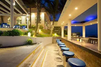 Golden Parnassus Adults Only Resort & Spa 칸쿤 호텔